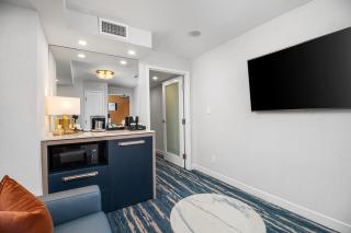 Tower Hotel at Fallsview - 6