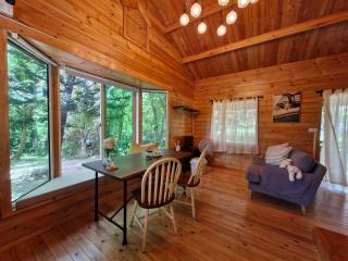 Log Cabin Retreat - 7