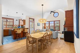 Les Eaux 3BR, Sauna, Fireplace and Jacuzzi Access - 7