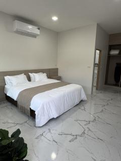 Tanya's Cafe & Resort - 5