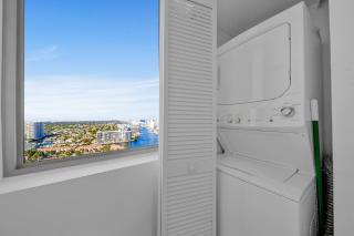 Spacious Luxury Apartment at Beachwalk Resort with Ocean Views and Private Foyer - 6