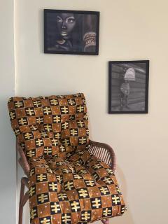 Sunlit Accra Stay Workspaces, Nature, Nightlife - 5