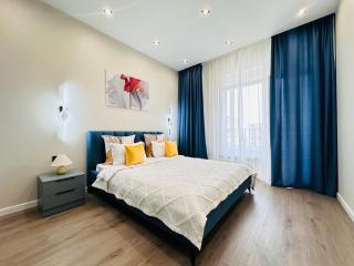 Эстет - возле ТРЦ Мега - 0