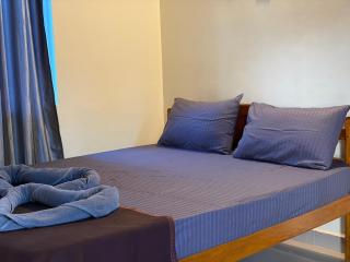 Sunny's Paradise - 1