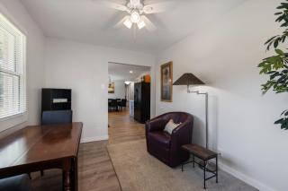 Newly Renovated 5BR 2 Living Rooms Sleeps 10 - 3