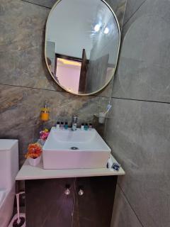 Mountain View Manor - 5