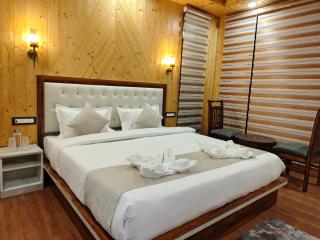 Mountain View Manor - 1