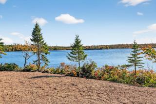 Cedar Heaven Lake Lodge - 5