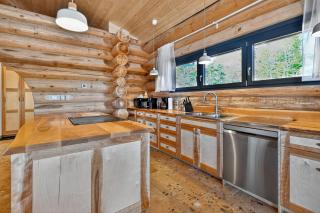 Cedar Heaven Lake Lodge - 2