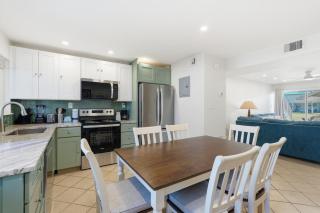 210B - 1BR/1 Bath at Seaspray Condos on Okaloosa Island, Fort Walton Beach, Fl - 2