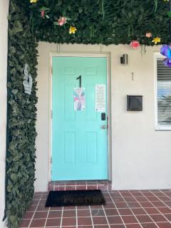 Stunning Little Havana Suites Close to airport, Calle Ocho, Brickell, Wynwood and the Beaches - Free Parking - 5