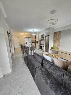 Luxury apartment at Westpoint - 7