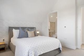 Modern Home with Stunning Gannel Estuary Views - 1