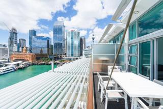 Princes Wharf Amazing 2 bedroom Free Parking - 3