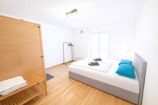 KATIES Apartments bei Regensburg - Infrarot-Sauna, Balkon & Parkplatz - 8