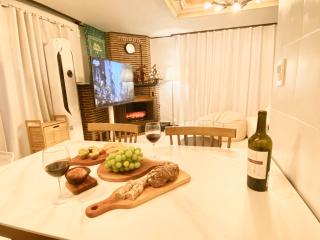 경복궁 광화문 명동 종로 동대문 홍대 지하철 도보3분 방3 침대5 10명 가족 단체 가능 - 4