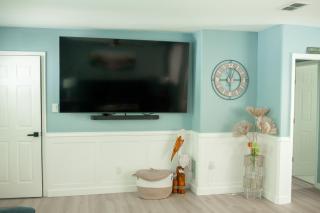 Newly Remodeled 3 Bed2 Ba, Hot Tub, Pet Friendly - 7