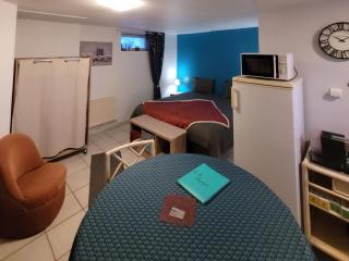 À la campagne, studio 25m2-pour 2 au calme, wifi, jardin, parking - 2