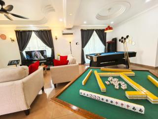 Comfy Corner House 4BR @10 mins legoland 10-16pax - 0