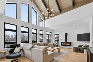 Apres Ski at Verbier - 4