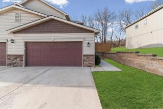 Home Away from Home 2 Close to KCI Airport, Weston - 0