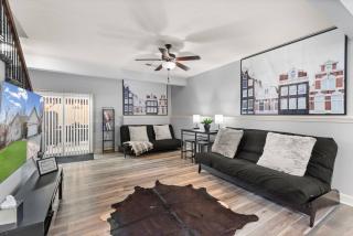 Home Away from Home 2 Close to KCI Airport, Weston - 3