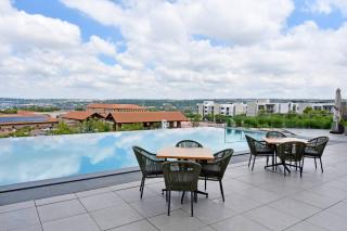 Stylish Penthouse Studio in Ellipse Waterfall - 7