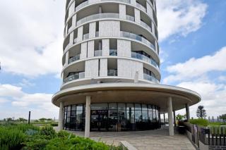 Stylish Penthouse Studio in Ellipse Waterfall - 6