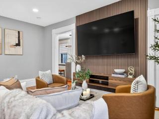 NEW Cozy Retreat Steps from Harvard Square - 3