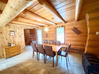 Rustic Log Chalet in Nature - Chalet Le Melisse - 4