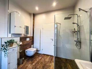 FeWo mit Kamin - Ruhige Lage - Zentral - große Küche - Parkplätze - 3