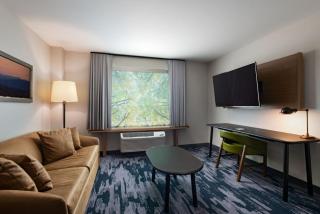Fairfield Inn & Suites Lincoln Crete - 8