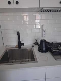 Cozy Downtown LA Studio Apartment - 4