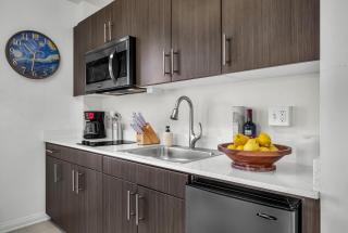 Grand Studio On The Promenade Free Parking - 5