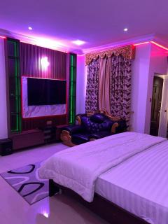 Lekki Garden GetawayUrban Oasis 4BR Smart Home - 6