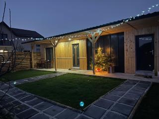 MR Tiny House - Private Parking - 9