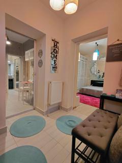 Artsy entire House, fully equipped, 2 rooms, 2 beds, parking, all to yourself! - Bucharest - 2