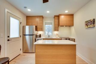 Less Than 1 Mi to Carleton College WFH-Friendly Apartment - 1