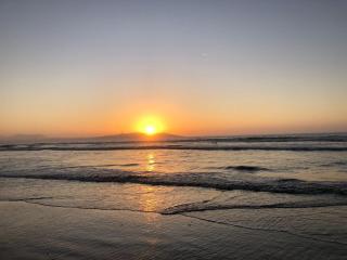 Casa familiar para 8 amplia a pasos Playa, rio y centro - 4