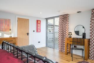 Goytre Hall Self Catering Guest Accommodation - 8