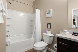 Cozy Dublin 2BR 1st Floor Easy Free Parking - 7