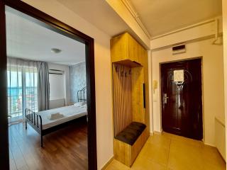 Summerlad Mamaia Beach - 4