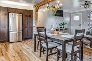 7 Mi to Depot District Richmond Home with Fire Pit - 2