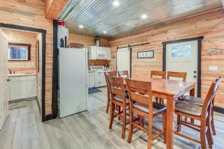 Hot Tub and Fire Pit Getaway on Pend Oreille River - 5