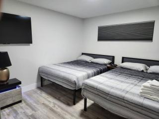 180 Two Bed Two Bath 3 Pools - 1