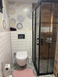 Renovated 2BR Garden Flat 300 m to Sarımsaklı Beach - 2