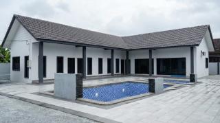 Bayu Takir Homestay - 0