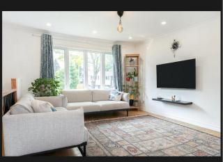 Beautiful First Floor in a House - 2