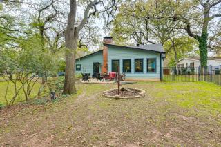 1 Mi to Marina Pottsboro Retreat with Patio and Yard! - 9