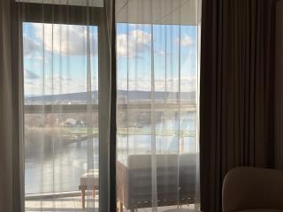 SkySuite 24 - Eurovea Tower - 1